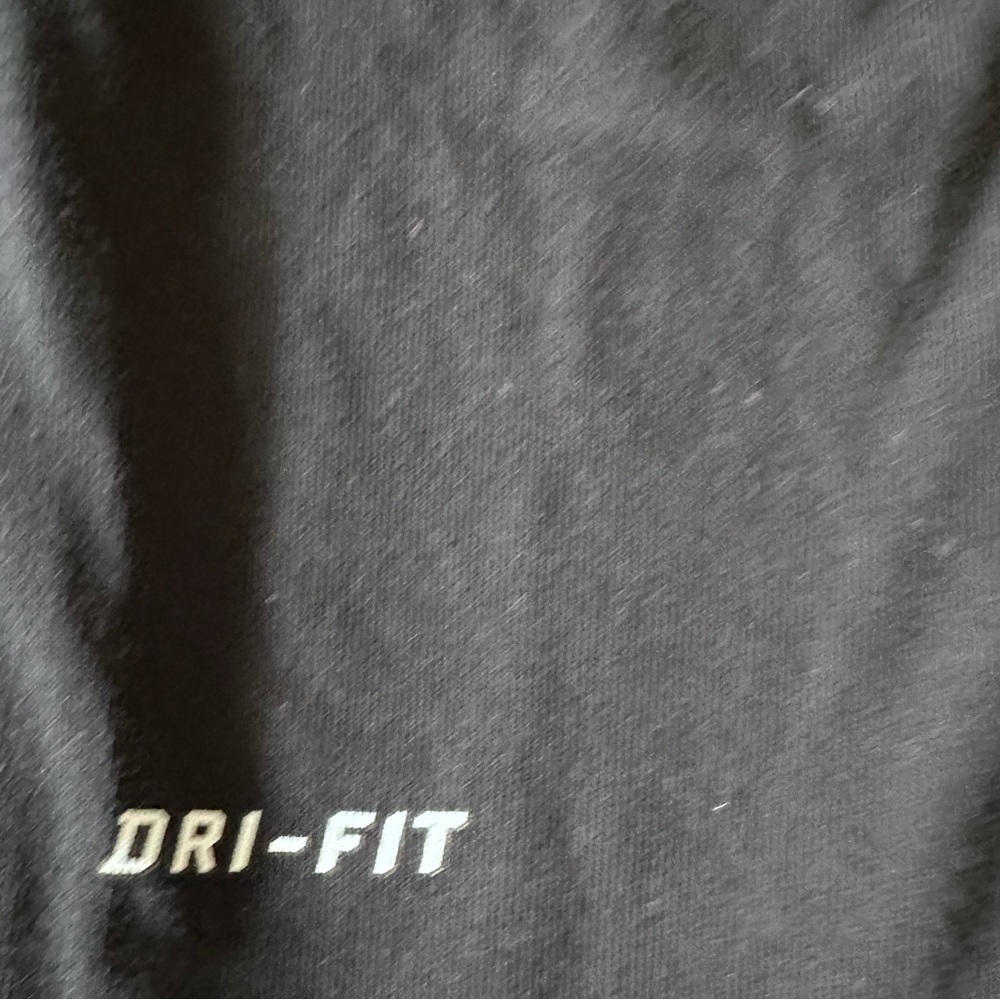 Nike Boys Large Dri-fit Black Long sleeve Shirt - Picture 3 of 4